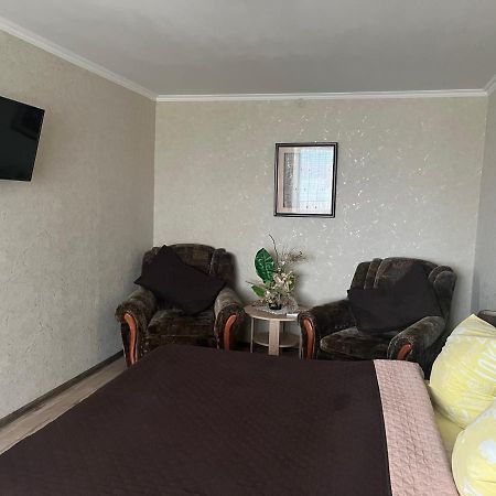 Apartment On Artyleriiska 2 With River View Mykolajiv Exteriör bild