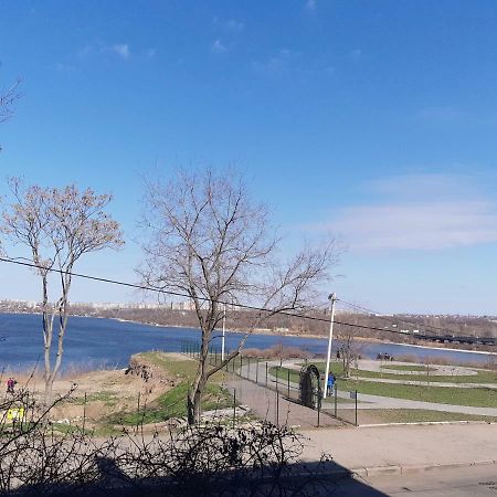 Apartment On Artyleriiska 2 With River View Mykolajiv Exteriör bild